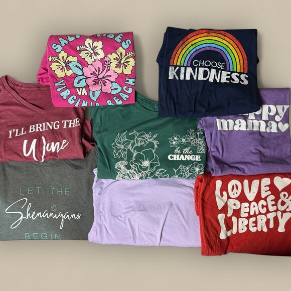 Lot of 8 Women's T-Shirts Large XL Graphic Tee Mama Wine Rainbow Flower Bundle - Picture 1 of 3